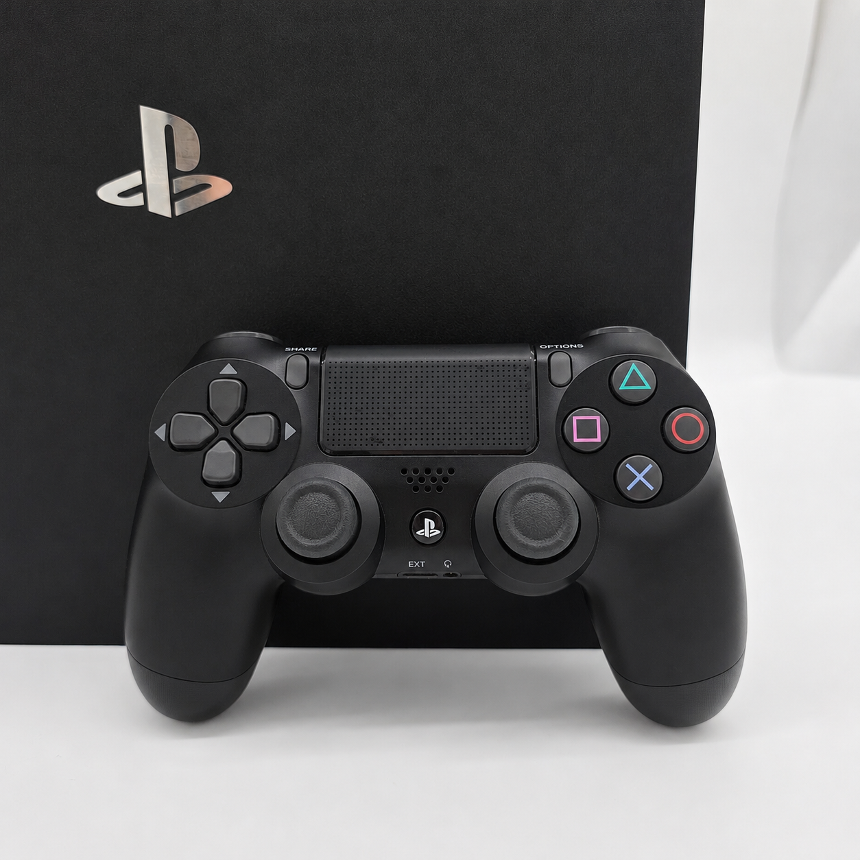 Consolă Sony PlayStation 4 Pro Refurbished